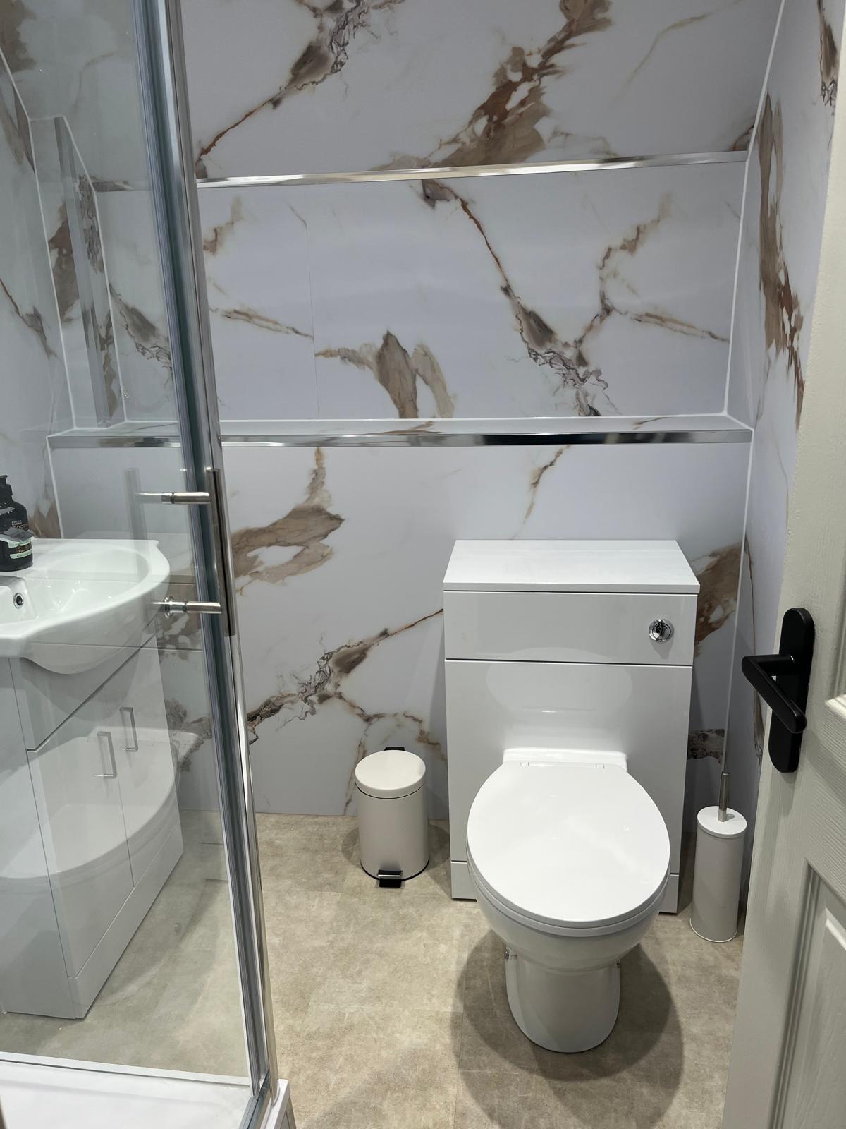 Twin Rooms - Image 8